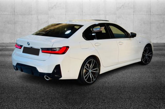 BMW 320 i Msport - foto 3 di 4