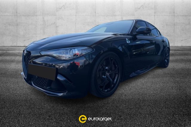 Alfa Romeo Giulia 2.9 V6 Bi-Turbo AT8 Quadrifoglio - foto 1 di 4