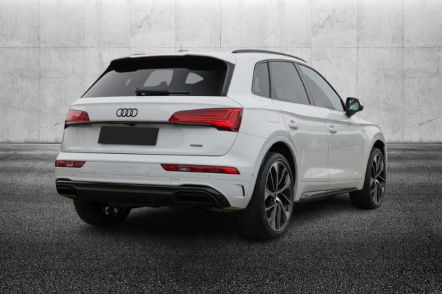 Audi Q5 50 TFSI e quattro S tronic S line - foto 4 di 4