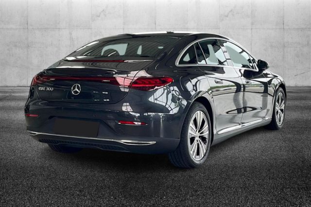 Mercedes-Benz EQE 300 Premium - foto 3 di 4