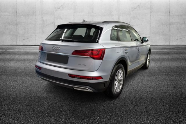 Audi Q5 35 TDI S tronic - foto 3 di 4