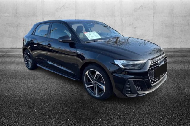 Audi A1 SPB 30 TFSI S tronic S line edition - foto 2 di 4
