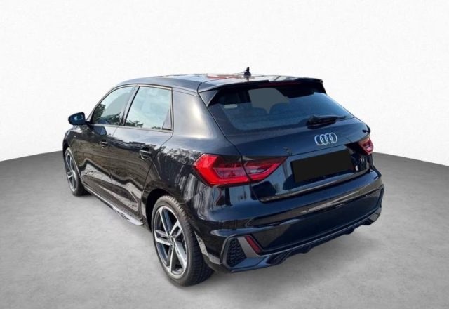 Audi A1 SPB 30 TFSI S tronic S line edition - foto 3 di 4
