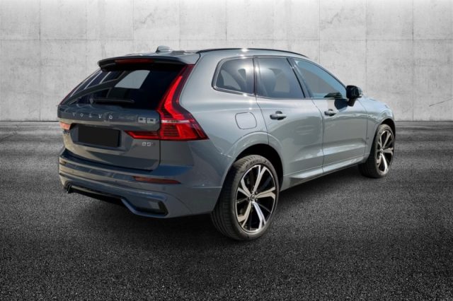 Volvo XC60 B5 (d) AWD Geartronic R-design - foto 3 di 4