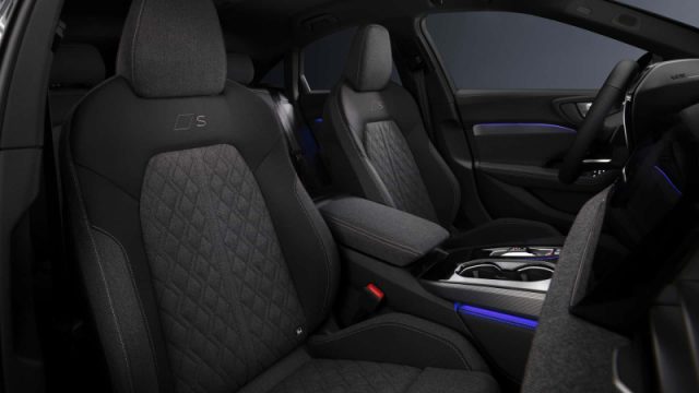 Audi RS 5 Avant e-hybrid S tronic quattro A5 3&ordf; ser - foto 4 di 4