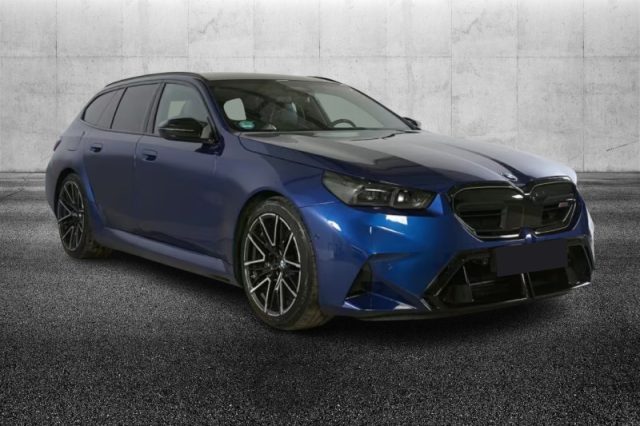 BMW M5 Touring S. 5(G60/61/90/99) - foto 4 di 4