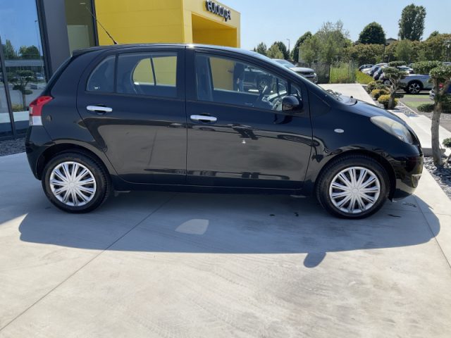 Toyota Yaris 1.4 D-4D DPF 5 porte Sol - foto 4 di 4