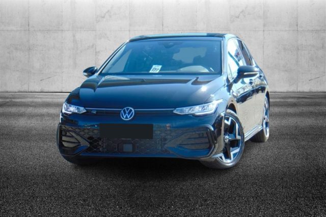 Volkswagen Golf 1.5 eTSI 150 CV ACT DSG R-Line semestrale a PIEVE DI CENTO