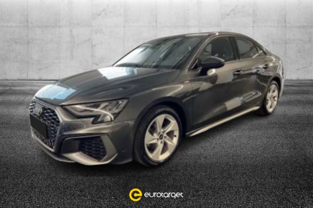 Audi A3 Sedan 35 TFSI S tronic S line edition - foto 3 di 4