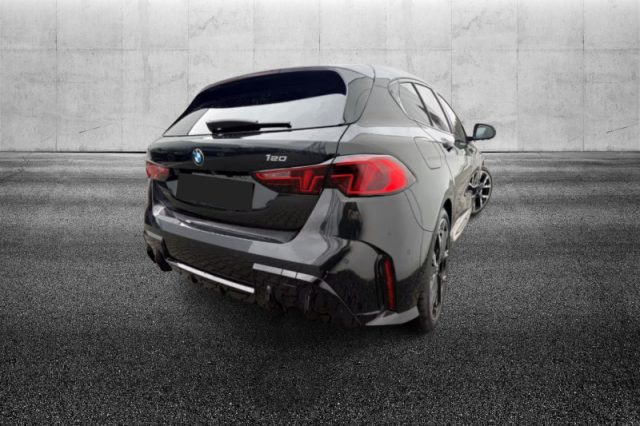 BMW 120 48V MSport - foto 3 di 4