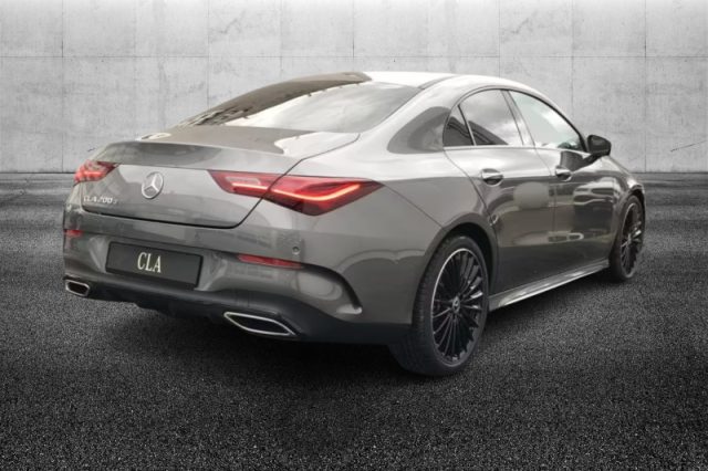 Mercedes-Benz CLA 200 d Automatic AMG Line Premium - foto 4 di 4
