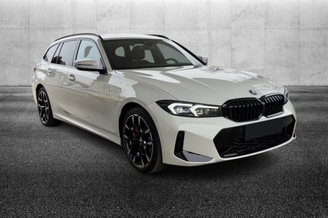 BMW 330 e Touring Msport Pro - foto 4 di 4