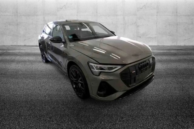 Audi e-tron 55 quattro S line edition usato a PIEVE DI CENTO