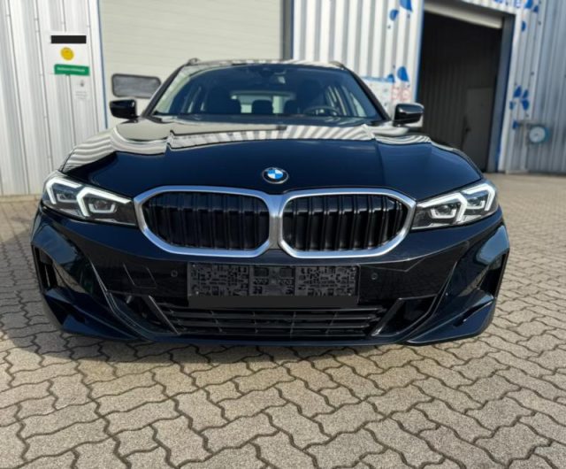 BMW 318 i Touring - foto 4 di 4