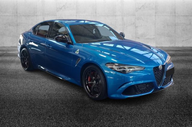 Alfa Romeo Giulia 2.9 V6 Bi-Turbo AT8 Quadrifoglio - foto 4 di 4
