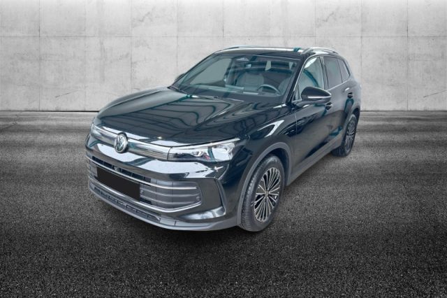 Volkswagen Tiguan 2.0 TDI 150 CV DSG Life semestrale a PIEVE DI CENTO