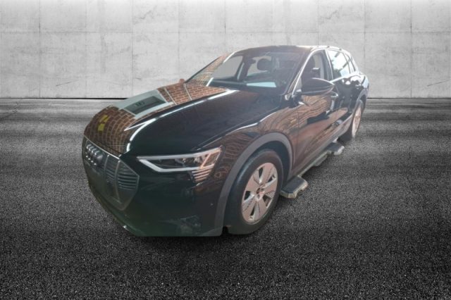 Audi e-tron 50 quattro - foto 4 di 4