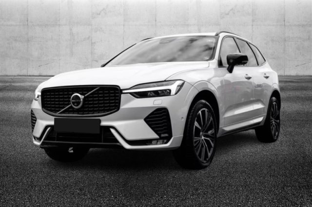 Volvo XC60 B4 (d) automatico Plus Dark usato a PIEVE DI CENTO