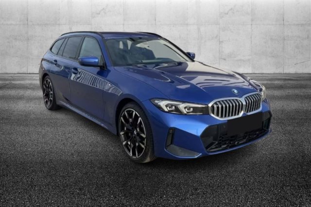 BMW 330 d 48V xDrive Touring Msport - foto 3 di 4