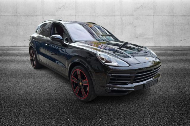 Porsche Cayenne Coupé 3.0 V6 Platinum Edition - foto 3 di 4
