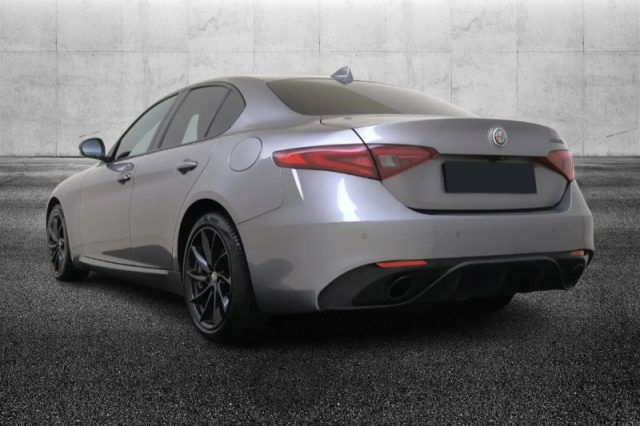 Alfa Romeo Giulia 2.0 Turbo 200 CV AT8 Super - foto 4 di 4