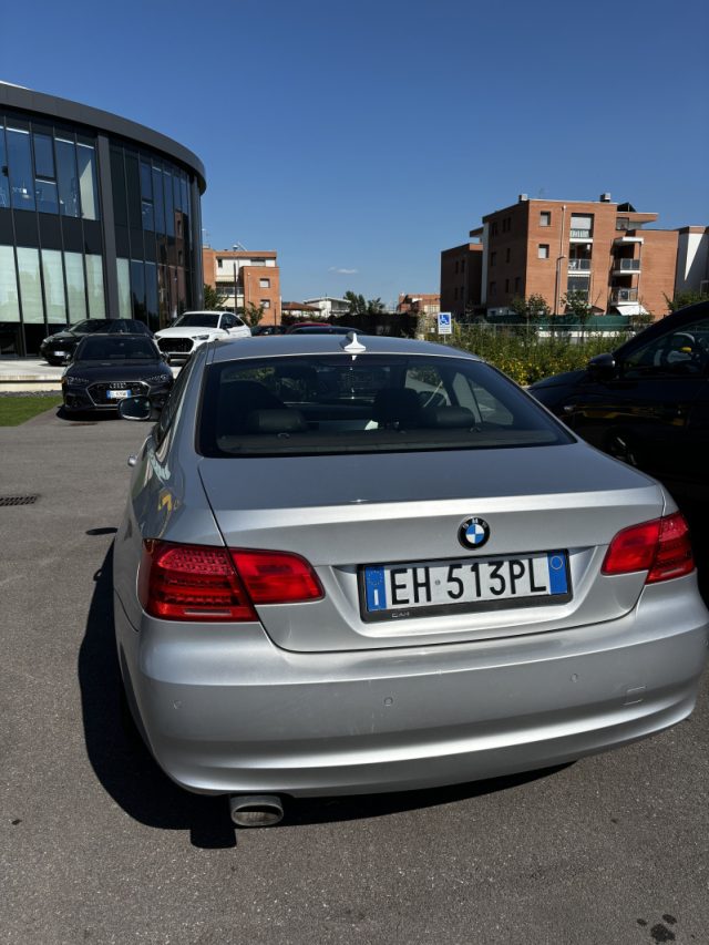 BMW 320 d cat Coupé Attiva - foto 4 di 4