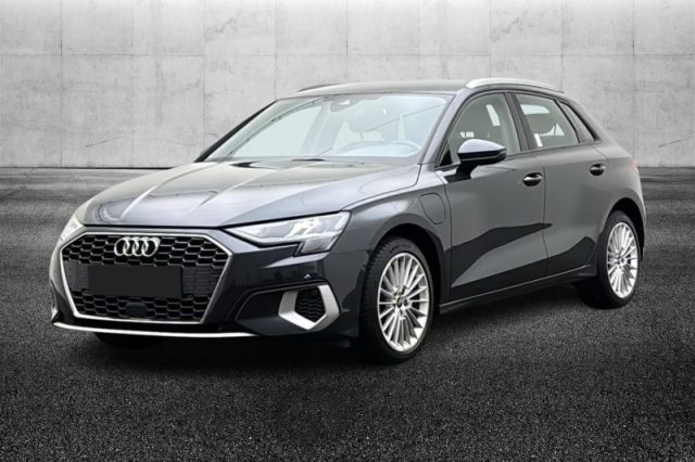 Audi A3 SPB 40 TFSI e S tronic Business Advanced usato a PIEVE DI CENTO