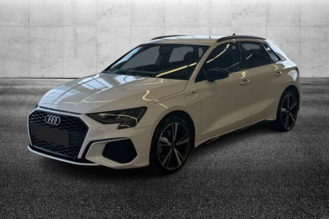 Audi A3 SPB 40 TFSI e S tronic S line edition - foto 3 di 4