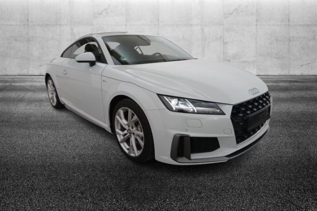 Audi TT Coupé 45 TFSI S tronic - foto 2 di 4