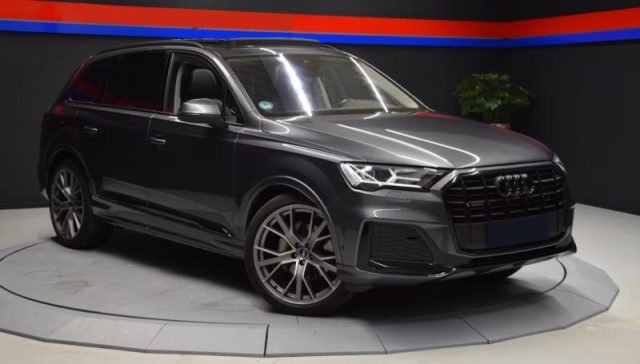 Audi Q7 50 TDI quattro tiptronic Sport - foto 2 di 4