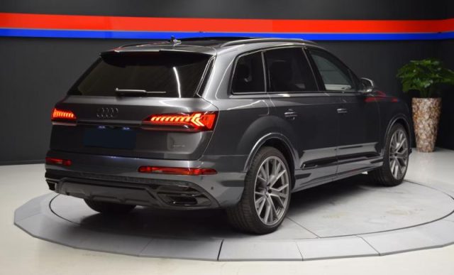 Audi Q7 50 TDI quattro tiptronic Sport - foto 3 di 4