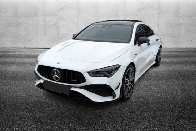 Mercedes-Benz CLA 35 AMG 4Matic - foto 2 di 4