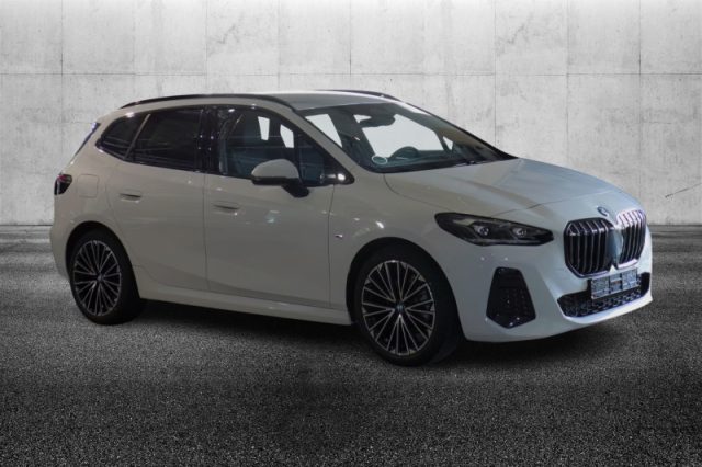 BMW 218 i Active Tourer Msport - foto 3 di 4