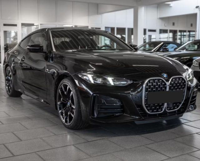 BMW 420 i Coupé Msport - foto 2 di 4