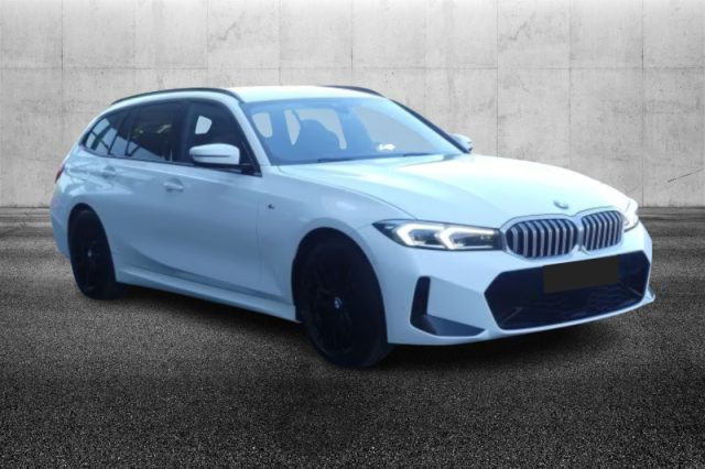 BMW 320 i Touring Msport - foto 4 di 4