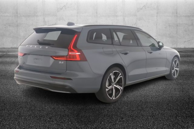 Volvo V60 B4 (d) automatico Ultimate Dark - foto 4 di 4