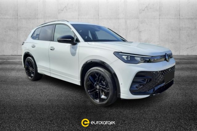 Volkswagen Tiguan 2.0 TDI 150 CV DSG R-Line usato a PIEVE DI CENTO