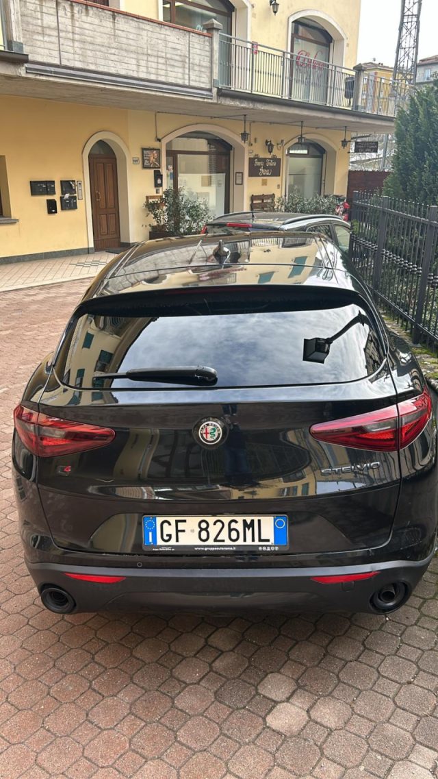 Alfa Romeo Stelvio 2.0 Turbo 200 CV AT8 Q4 Sprint - foto 3 di 4