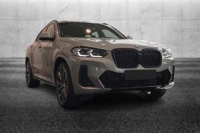 BMW X4 xDrive30i 48V Msport - foto 3 di 4