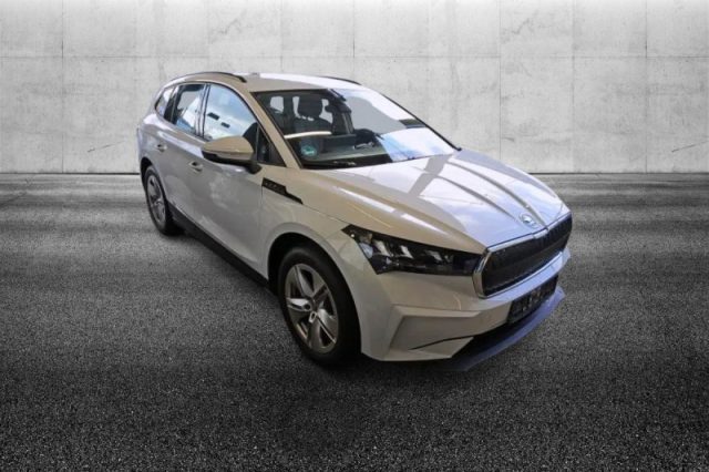 Skoda Enyaq iV 50 - foto 4 di 4