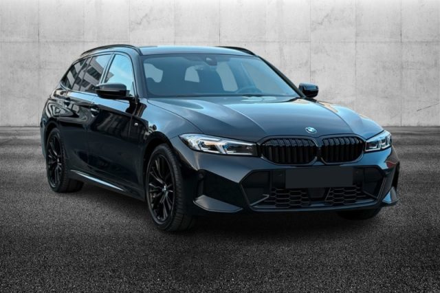 BMW 320 i Touring Msport - foto 4 di 4