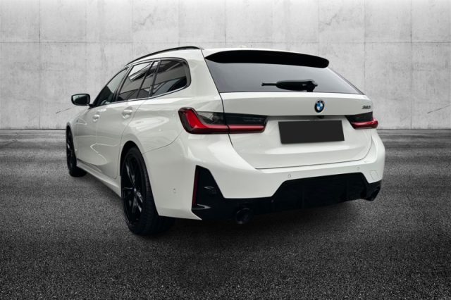 BMW 320 i Touring Msport - foto 4 di 4