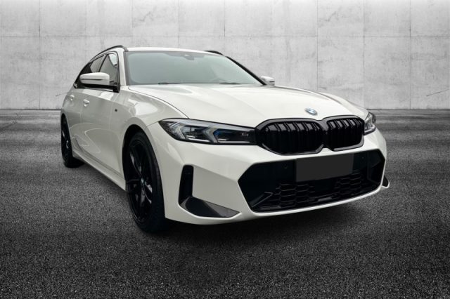 BMW 320 i Touring Msport semestrale a PIEVE DI CENTO