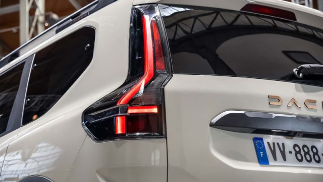 Dacia Jogger TCe 110 CV 7 posti Extreme nuovo a PIEVE DI CENTO
