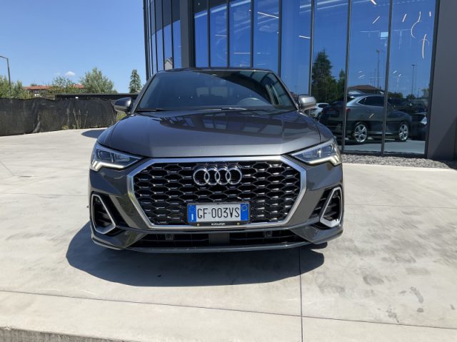 Audi Q3 SPB 35 TDI S tronic S line edition - foto 2 di 4