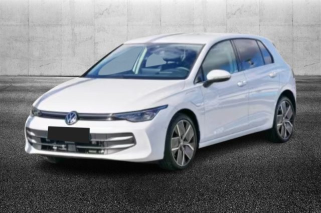 Volkswagen Golf 1.5 TSI eHybrid DSG Style semestrale a PIEVE DI CENTO