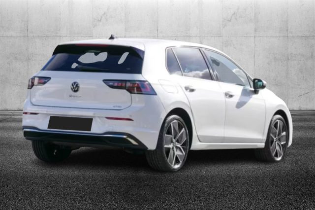 Volkswagen Golf 1.5 TSI eHybrid DSG Style - foto 3 di 4