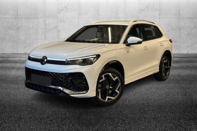 Volkswagen Tiguan 2.0 TDI 193 CV DSG 4MOTION R-Line usato a PIEVE DI CENTO