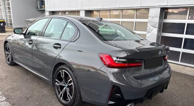 BMW 318 i Msport - foto 2 di 4