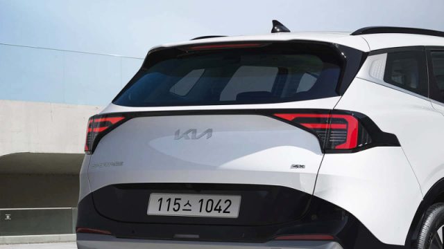 Kia Sportage Tri-Fuel 1.6 TGDi HEV GPL AT Black Edition 5&ord - foto 4 di 4
